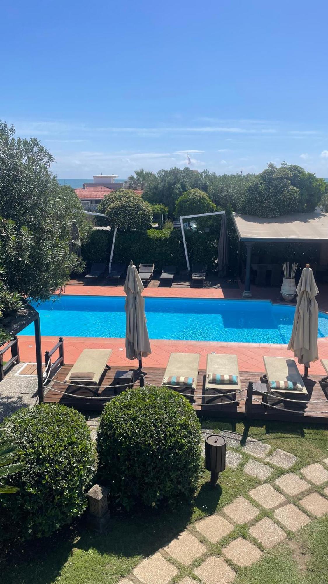 Atlantic Hotel Marina Di Carrara